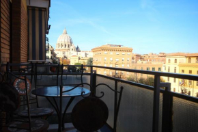 Magenta Luxury San Pietro 22